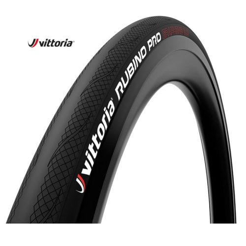 Närbild av ett Vittoria Rubino Pro Graphene 2.0 cykeldäck med slitbanemönster, sidoväggsmärkning och logotyper mot en vit bakgrund.