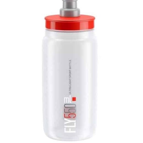 En sportvattenflaska i klar plast med rött lock och grå push-pull-pip. Flaskan har "FLY 550" och "Ultralight Sport Bottle" tryckt vertikalt på sidan.