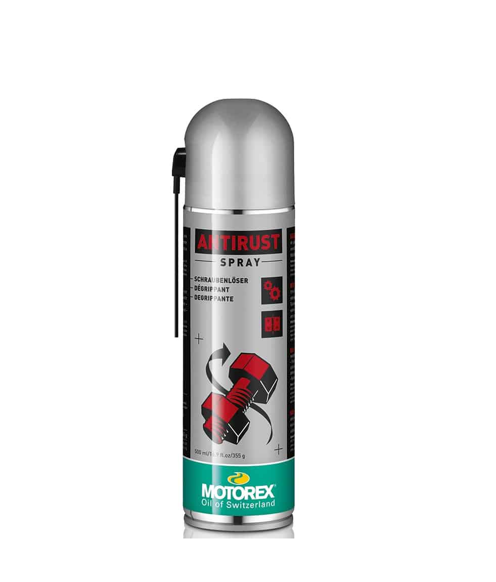 Motorex-Antirust-500.jpg En silverfärgad burk med Motorex Antitrust Spray och en svart och röd etikett med illustrationer av kugghjul och text. På burken finns ett spraymunstycke och Motorex-logotypen längst ned.