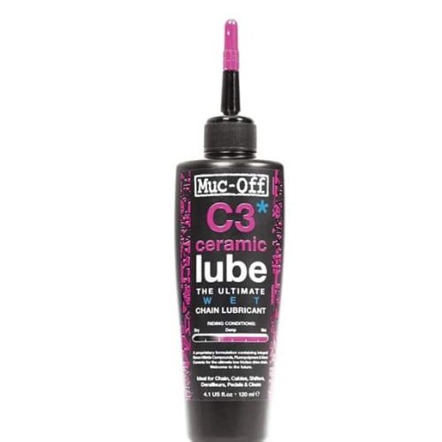 En svart flaska med Muc-Off C3 Ceramic Lube med en spetsig rosa applikatorspets. Etiketten anger att det är ett vått kedjesmörjmedel för körförhållanden, innehållande 120 ml (4 fl. oz.).