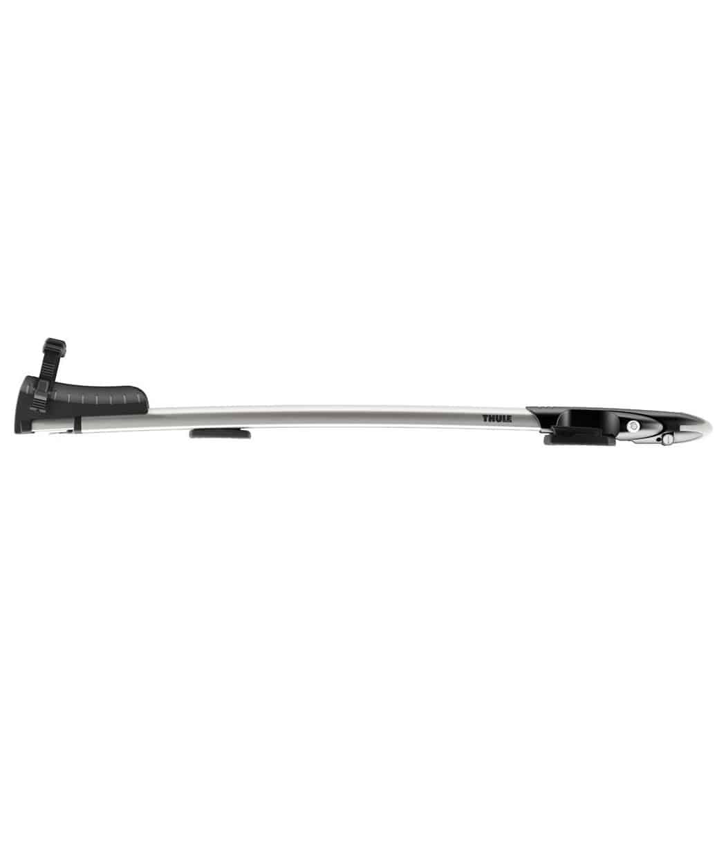 Thule-Sprint-XT-569.jpg Sidovy av ett takmonterat cykelställ i silver och svart, med en böjd metallram och en justerbar bakdäckshållare.