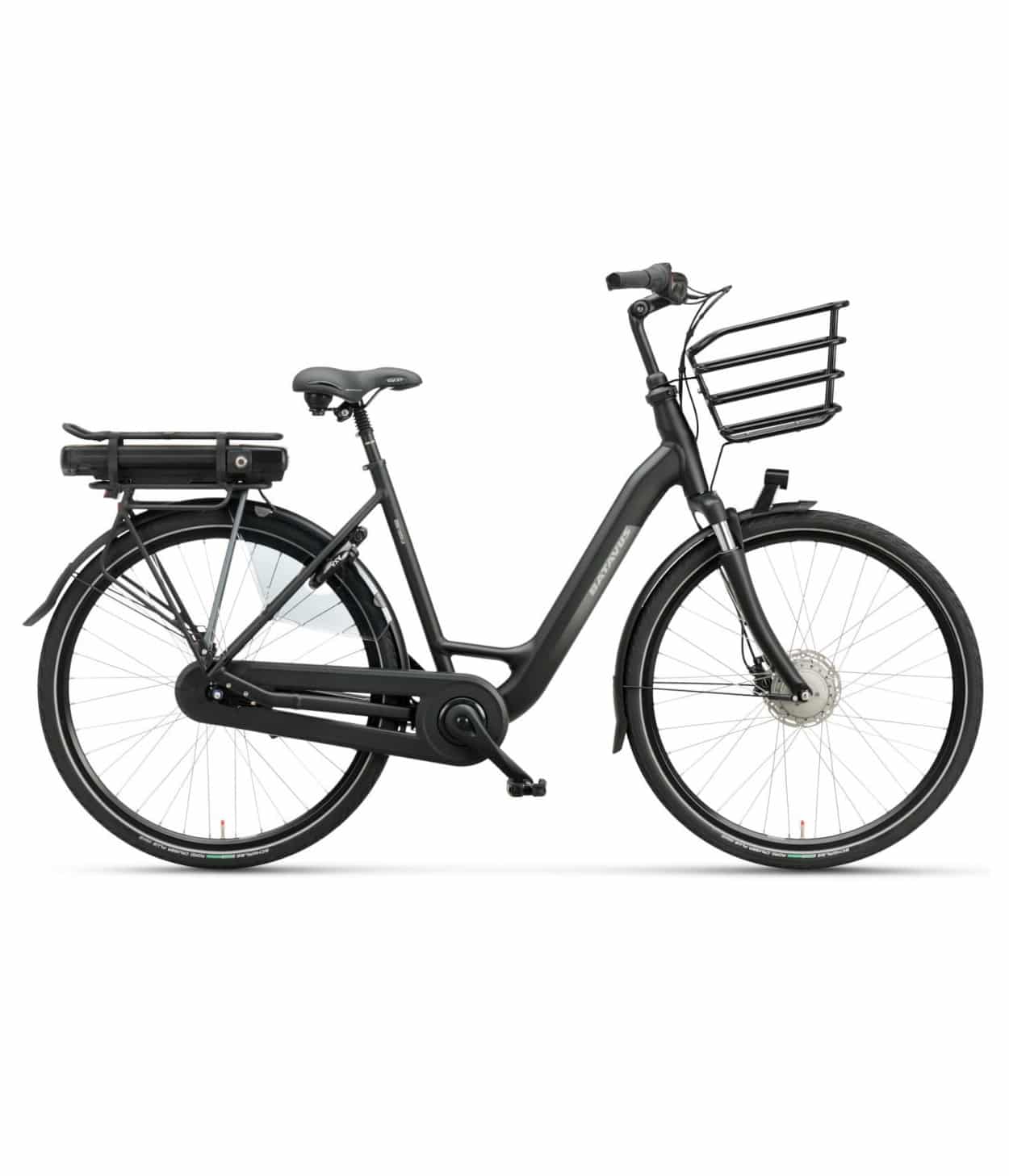 Torino-LX-Svart.jpg En svart elektrisk cykel med framkorg, bakre batteripaket och upprätt styre, visad i profil mot en vit bakgrund.