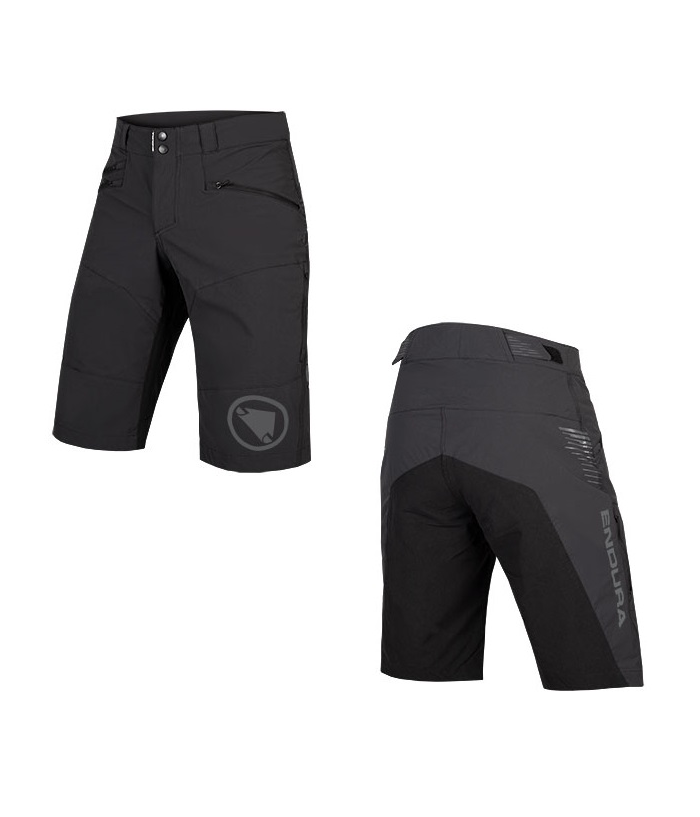 endura-singletrack-short-utan-innebyxa.png Svarta knälånga cykelshorts som visas framifrån och bakifrån. Shortsen har fickor med dragkedja, en diskret logotyp på framsidan av låret och "Endura"-märke på baksidan av sidopanelen.