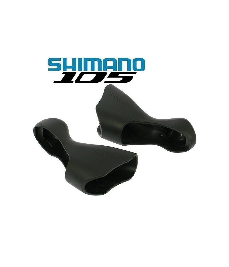 reglageskydd-shimano-till-105-st-5700-svart.png Två svarta Shimano 105 ersättningsbromshandtagshuvor av gummi visas sida vid sida på en vit bakgrund med Shimano 105-logotypen ovanför dem.
