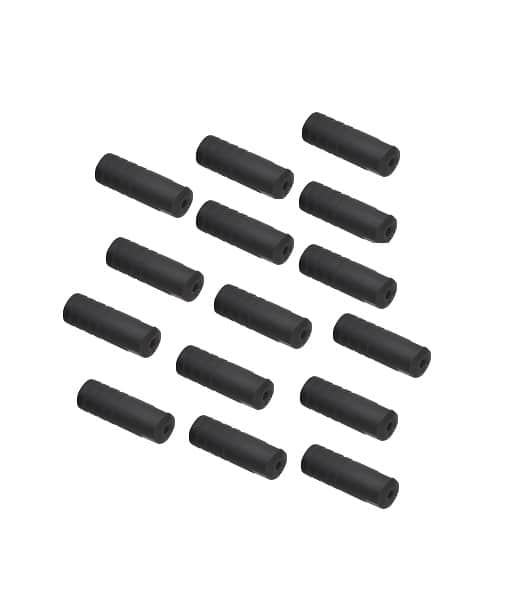 100st-Plast-tatade-4mm-innerdiam.jpg Närbild av 15 stycken svarta Shimano ändhylsor i plast för SP40/41 växelhölje 4,2mm, placerade på en vit bakgrund. Matt yta med subtila ljusreflektioner som ger en känsla av modernitet och precision.