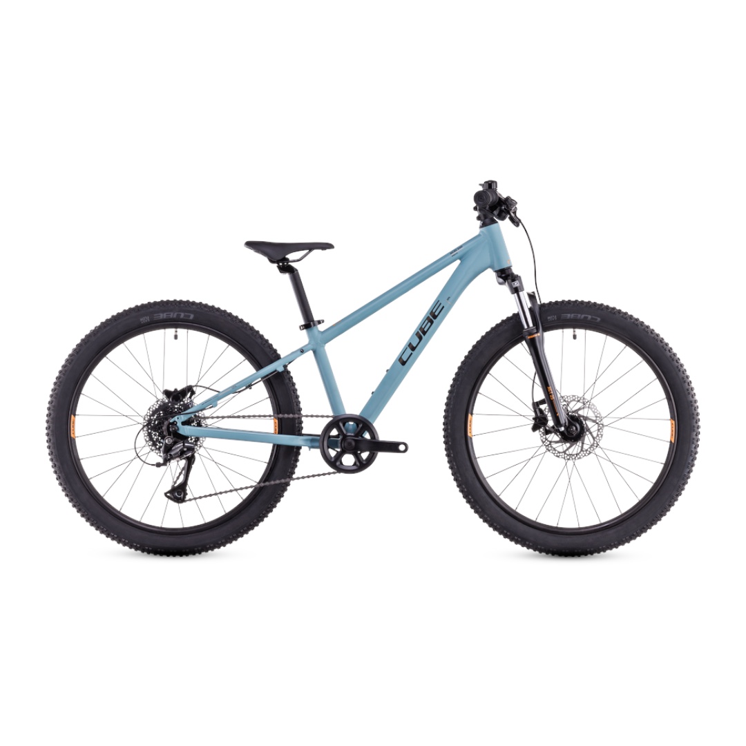 851510 Cube Acid 240 Disc tealblue´n´orange 4 Blå Barncykel Cube Acid 240 Disc 24 tum med 1x8 växlar.