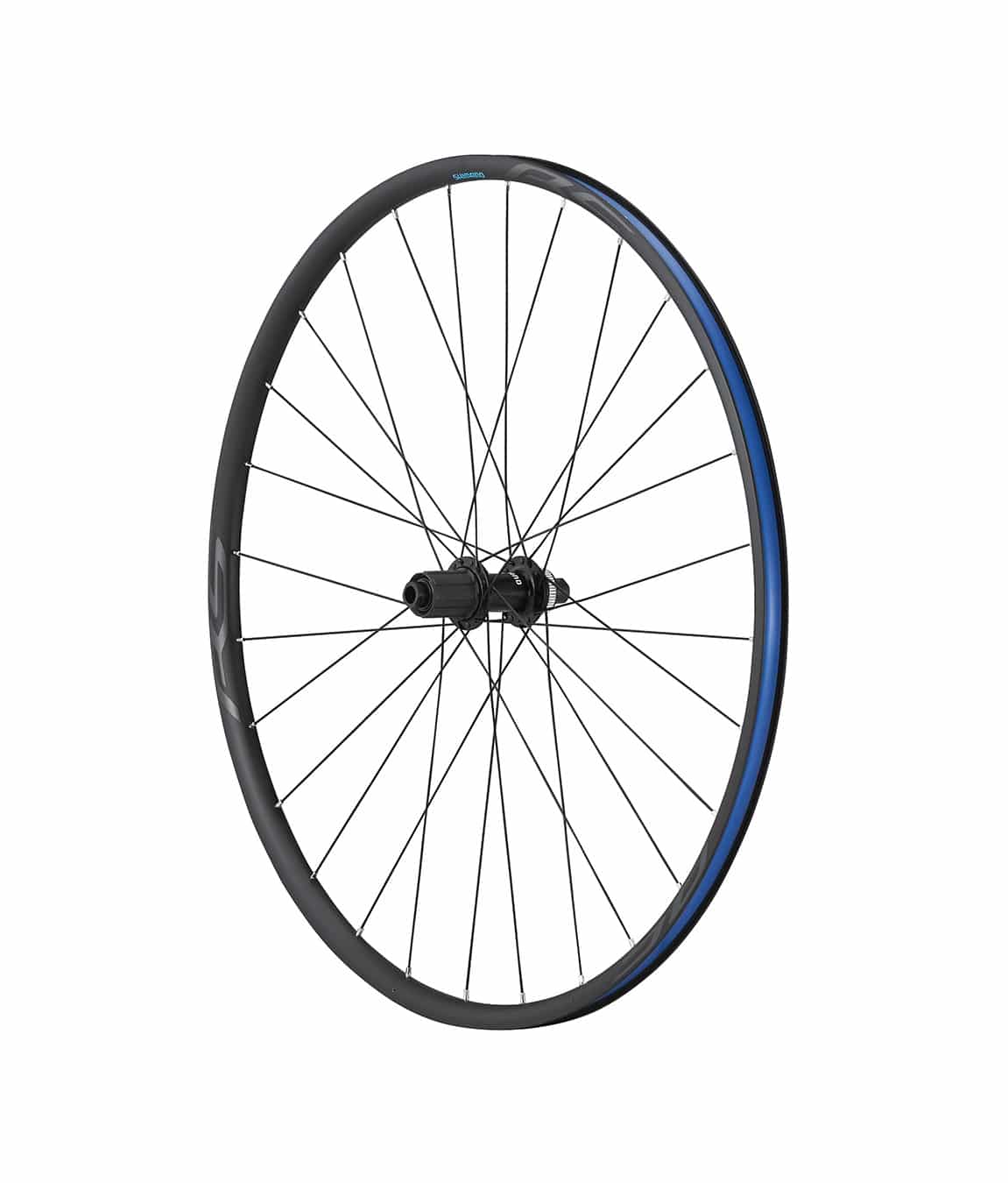 Bakhjul-Shimano-RS171.jpg Ett Shimano WH-RS171 CL Disc hjul, presenterat på en vit bakgrund. Hjulet har en mörk fälg med en blå accent och svarta ekrar som strålar ut från navet.