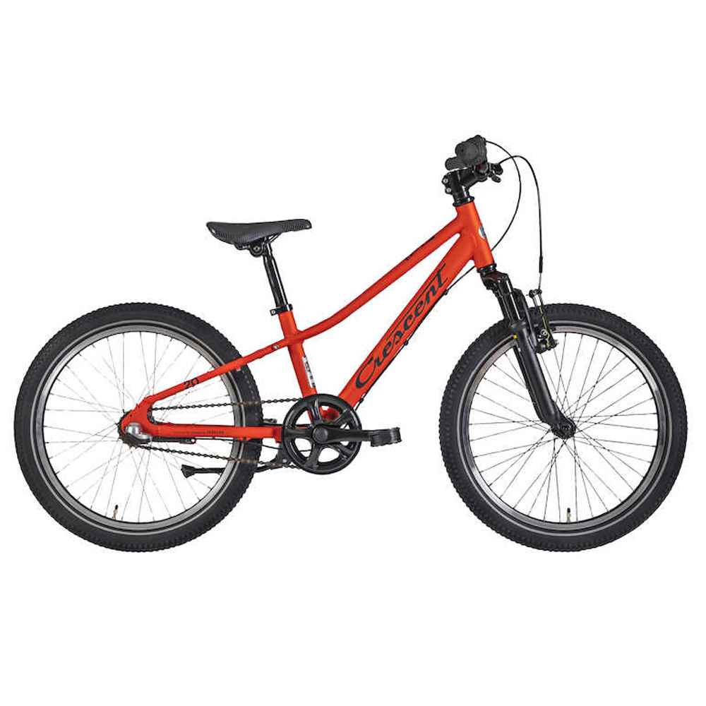 Barncykel Narre 20 Röd Röd Crescent Narre 3s barncykel i profil, med 20-tums hjul, mot en ren vit bakgrund. Ljuset är jämnt, vilket framhäver cykelns detaljer och design.