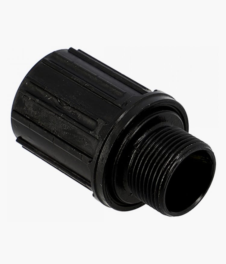 Body-FHM-6010.jpg Närbild av en svart Shimano FH-M6010-B-kropp, med detaljerade gängor och räfflad textur fångad i mjukt, diffust ljus mot en ljus bakgrund. Bilden visar tydligt formen och materialet.