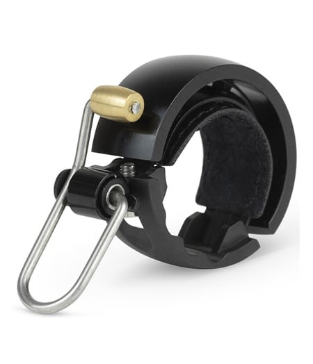Knog-Oi-Luxe-svart-22.jpg Ringklocka Knog Oi Luxe small svart är en svart cykelklocka med mässingsslagverk