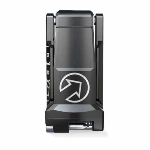 Närbild av ett mörkgrått Multiverktyg Pro 22F Performance i aluminium. Fokus på verktygets framsida med en vit pil-logotyp i en cirkel. Ljuset skapar mjuka skuggor som framhäver designen.