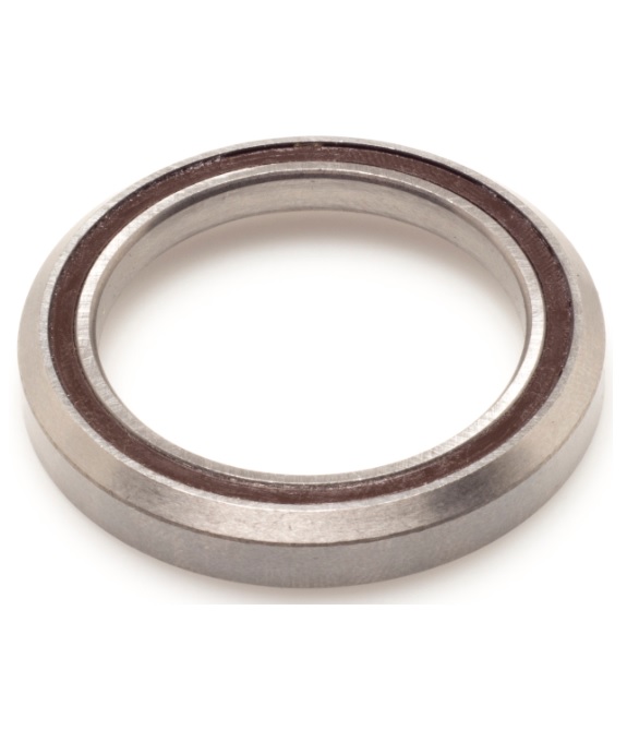 Pro-Styrlager-0024 En närbild av Styrlager PRO O:46.8/I:34/H:7mm metallring med brun inre tätning, mot en vit bakgrund.