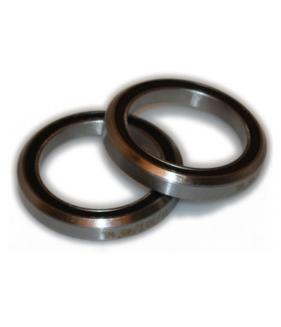 Två metalliska Styrlager PRO 2st Cartridge RS11, RI11, RM11, R11 lagerringar (O 41,0 x I 30,2 x H 6,4 mm) är staplade i vinkel mot en vit bakgrund, med släta kanter och synliga mörka markeringar längs sidorna.