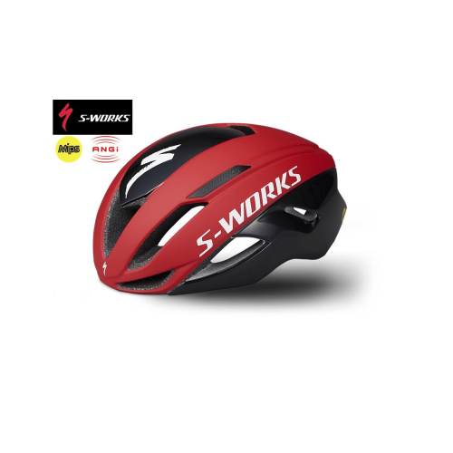 Hjälm Specialized S-Works Evade med ANGI och MIPS i rött visas, med ventilationsöppningar och "S-WORKS"-text på sidan, mot en vit bakgrund. S-Works-, MIPS- och ANGI-logotyperna visas i det övre vänstra hörnet.