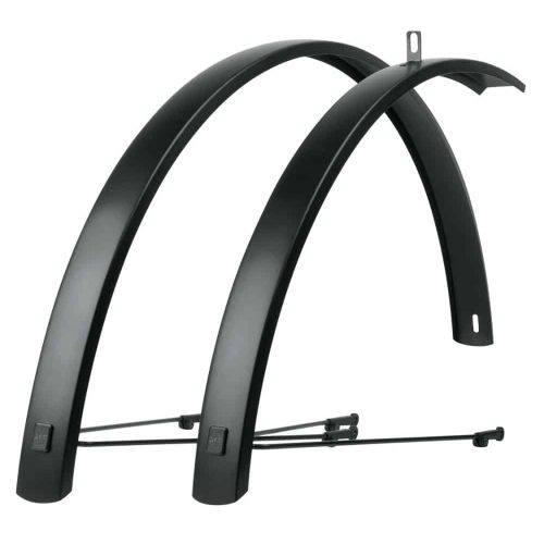 Skärmset SKS Edge AL 27,5" (650b), 28" stänkskärmar, 46 mm breda, visas upprätt mot en vit bakgrund. Dessa svarta, böjda cykelskärmar med stödben i metall är utformade för att passa över cykelhjul.