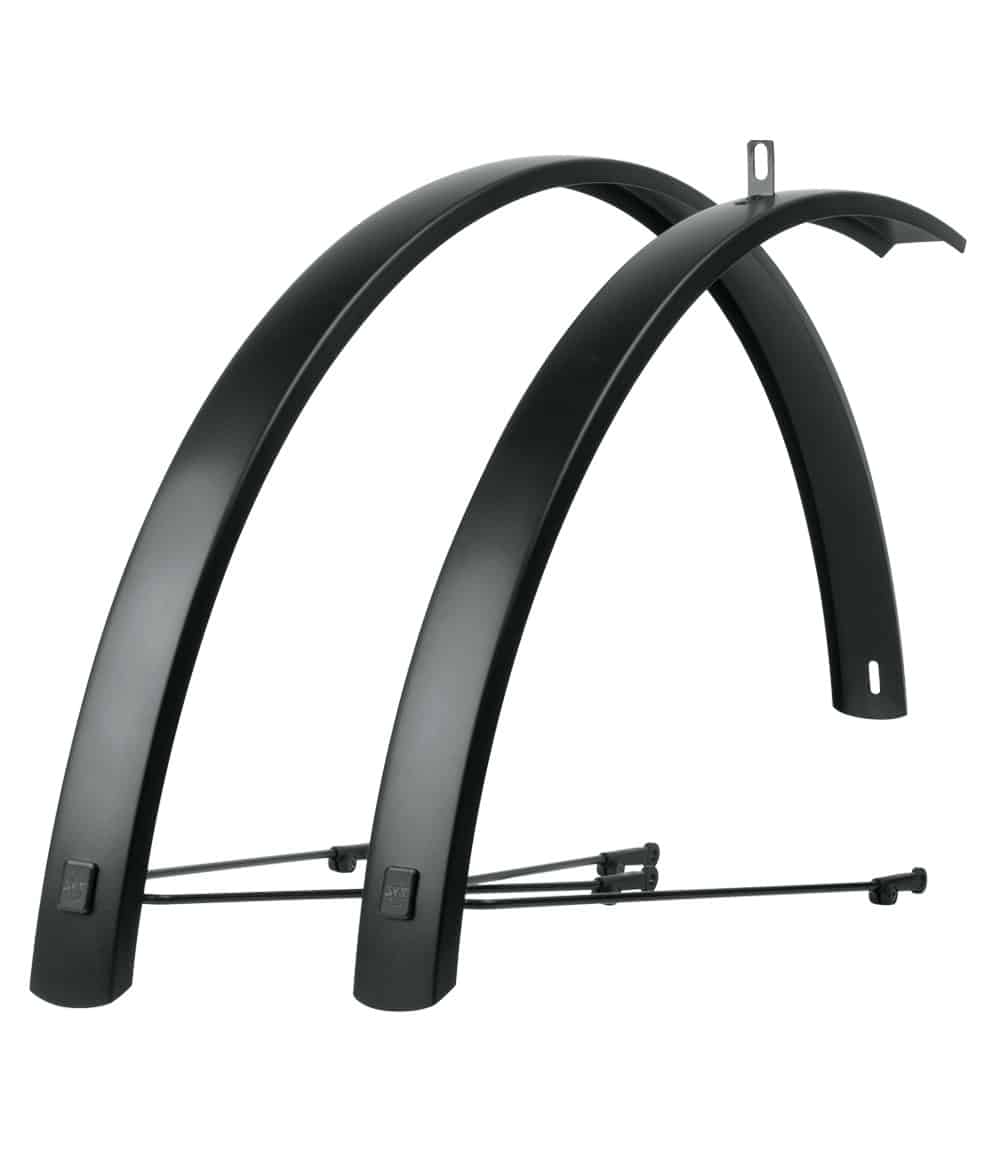 SKS-Edge-AL.jpg Skärmset SKS Edge AL 27,5" (650b), 28" stänkskärmar, 46 mm breda, visas upprätt mot en vit bakgrund. Dessa svarta, böjda cykelskärmar med stödben i metall är utformade för att passa över cykelhjul.