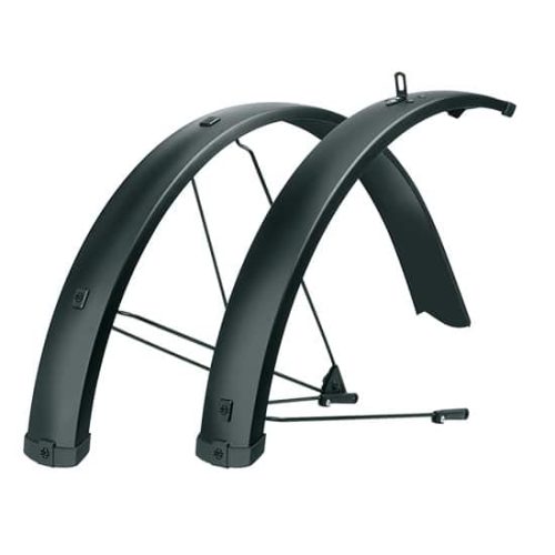 Skärmset SKS Bluemels 75 U Long till MTB 27,5/29" innehåller två svarta skärmar för fram- och bakhjul, var och en med metallstödstänger och synliga fästpunkter.