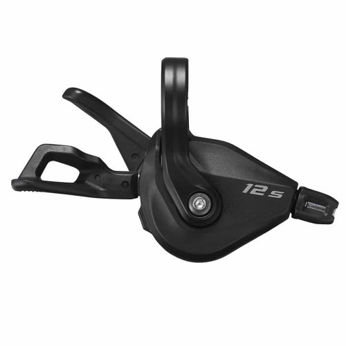 Detaljerat foto av en svart Shimano Deore SL-M6100 växelreglage för höger sida, avsett för 12-växlade system. Bilden utstrålar hög kvalitet och precision.
