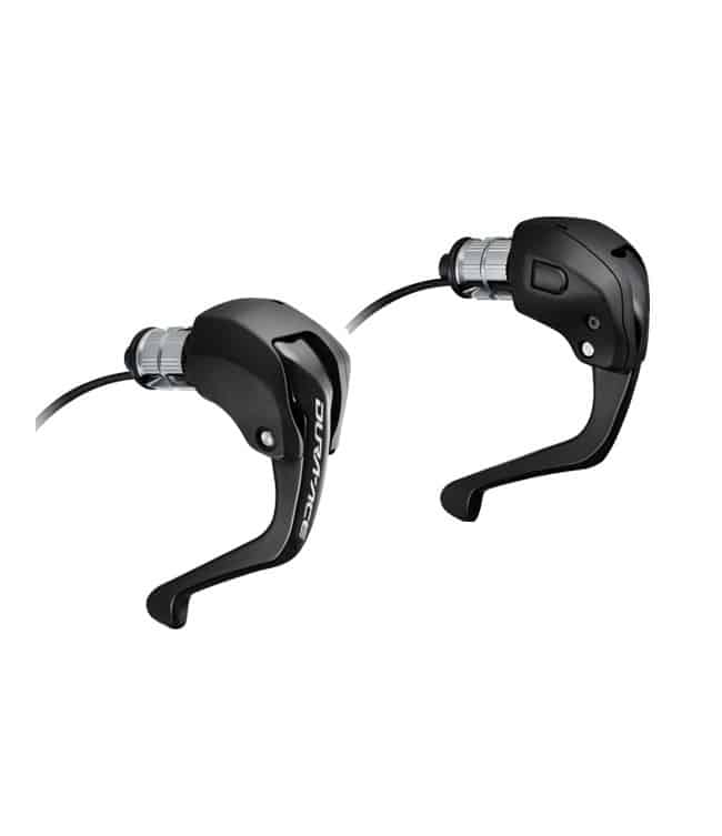 Shimano-ST-R9160-Dura-Ace.jpg Ett par svarta Shimano Dura Ace Di2 ST-R9160 TT-reglage, 2x11s, presenterade mot en ren vit bakgrund. Stark belysning framhäver de aerodynamiska linjerna och den matta finishen.