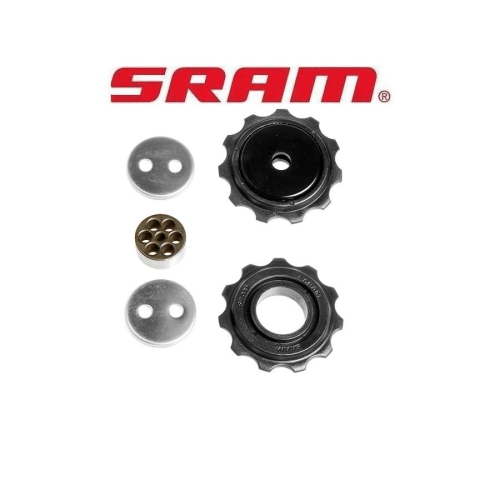 Närbild av Sram X9 rulltrissor för 9-växlat system. De svarta trissorna och tillhörande komponenter framhävs av en skarp belysning mot en vit bakgrund, med Sram-logotypen tydligt placerad ovanför.