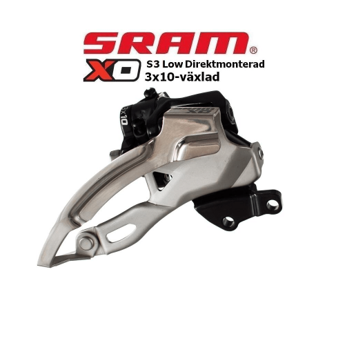 Detaljrik bild av en Sram X0 S3 direktmonterad framväxel för 3x10 växlar. Produkten är belyst i en studiomiljö och visar dess konstruktion i silver och svart.