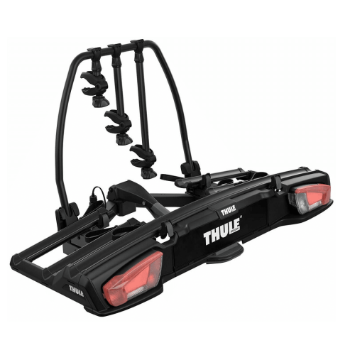 Thule VeloSpace XT 3 black är ett cykelställ för bilsläpvagnskopplingar med två röda bakre reflektorer och justerbara armar för att bära flera cyklar.