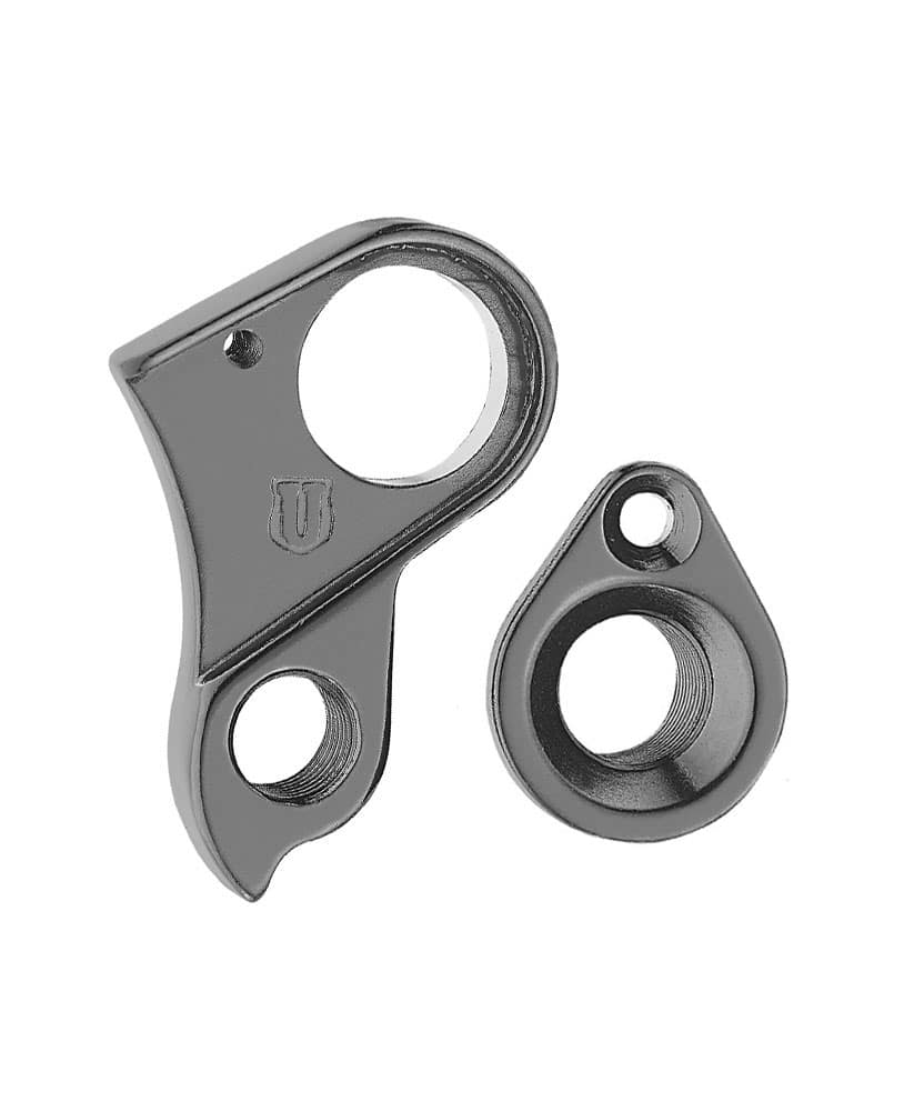 Union-GH176.jpg Bilden visar två Växelöra Marwi Union GH-176 cykelväxelhängare i polerad metall mot en vit bakgrund - en större med tre hål och en mindre med två hål.