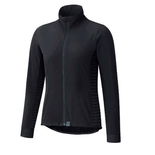 Shimano Sumire Windbreak Jacket är en svart, långärmad sportjacka med hög krage, hel dragkedja fram och subtila ribbade detaljer på sidorna, mot en vit bakgrund.