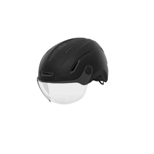 Den svarta cykelhjälmen Giro Evoke MIPS Shield med visir visas i starkt ljus. Designen är elegant och modern, med en klar sköld och ventiler för optimal komfort.