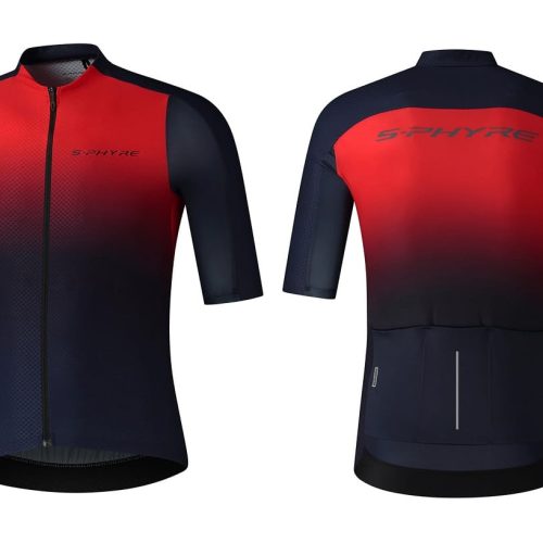 Fram- och baksida av Shimano S-Phyre Flash Jersey i rött och mörkblått, med korta ärmar, hel dragkedja fram, tre bakfickor och "S-PHYRE" tryckt på båda sidor.