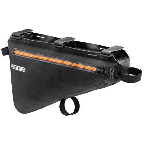 Ramväska Ortlieb gravel 4 liter är en svart triangulär cykelramväska med gult blixtlås, flera svarta fästremmar och en subtil logotyp på sidan.