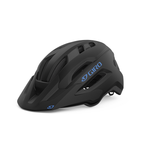 Svart Giro Fixture II MIPS Youth cykelhjälm, väl upplyst mot en vit bakgrund. Hjälmens design med ventilationshål och Giro-logotypen är tydligt framträdande.