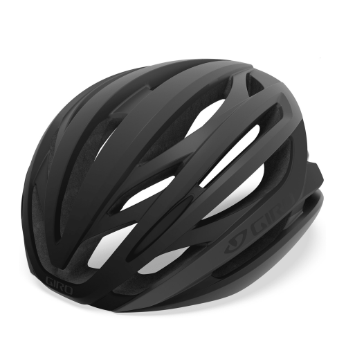 Hjälm Giro Syntax Mips, Svart eller Silver, är en cykelhjälm för vuxna med flera långsträckta ventilationsöppningar för luftflöde och Giro-logotypen på framsidan och sidan.