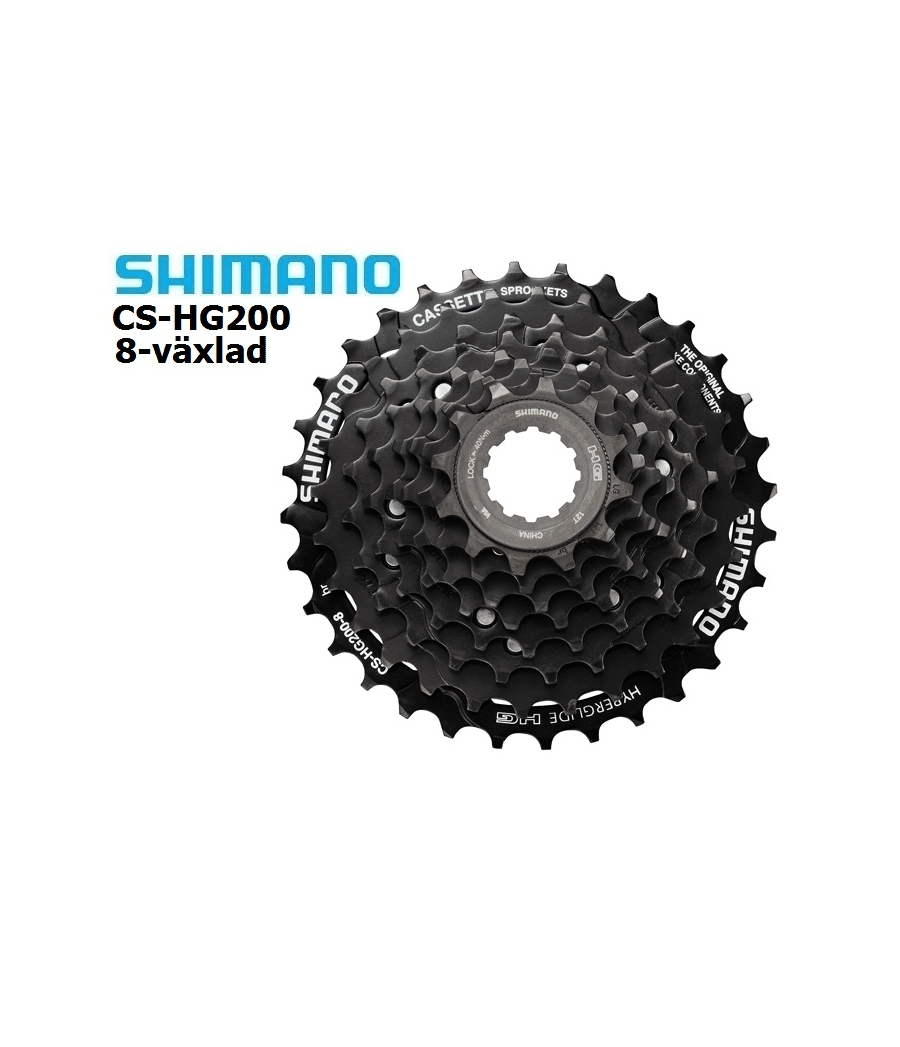 kassett-shimano-hg200.png Shimano HG200 kassett för 8-växlade cyklar, visad i detalj. Belysningen framhäver kassetten mot en ren vit bakgrund. Märkningarna "Shimano" och "CS-HG200" är tydligt synliga.
