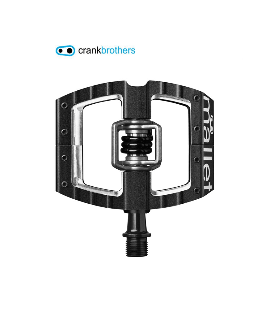pedaler-crankbrothers-mallet-dh-svart.png Cykelpedalen Crankbrothers Mallet DH i svart och silver, presenterad mot en vit bakgrund. Produktlogotypen är synlig i det övre vänstra hörnet. Detaljerad belysning framhäver pedalen.