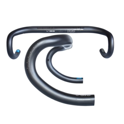 Racercykelstyre PRO Vibe Compact Anatomisk, svart med PRO-logotyp.