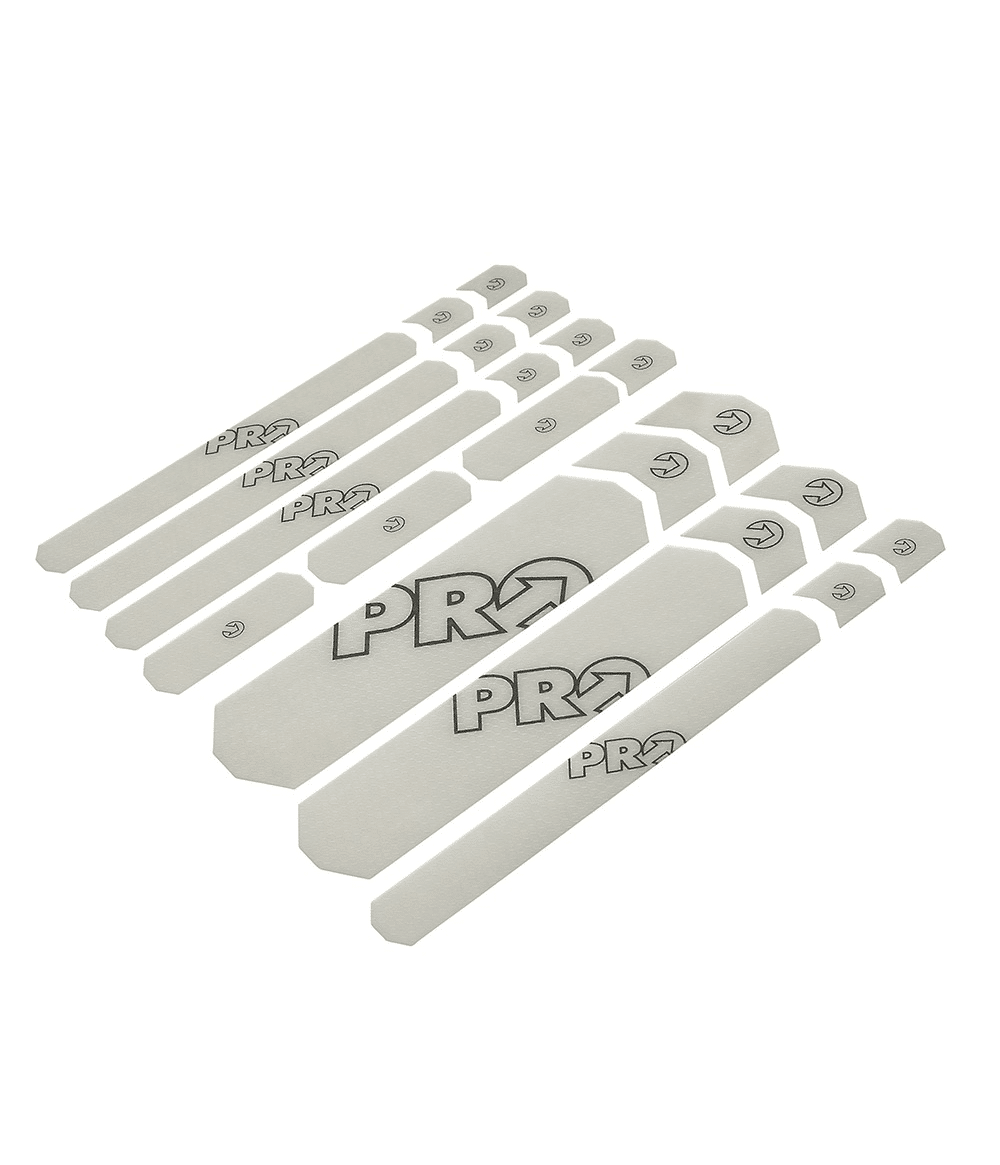 pro.ramskydd.06.png En uppsättning med 10 Ramskydd Pro transparenta nagelfilar, 0,6 mm tjocka, märkta "PRO" och "80", placerade i två rader. Filarna varierar i längd och har antingen rundade eller fyrkantiga ändar.