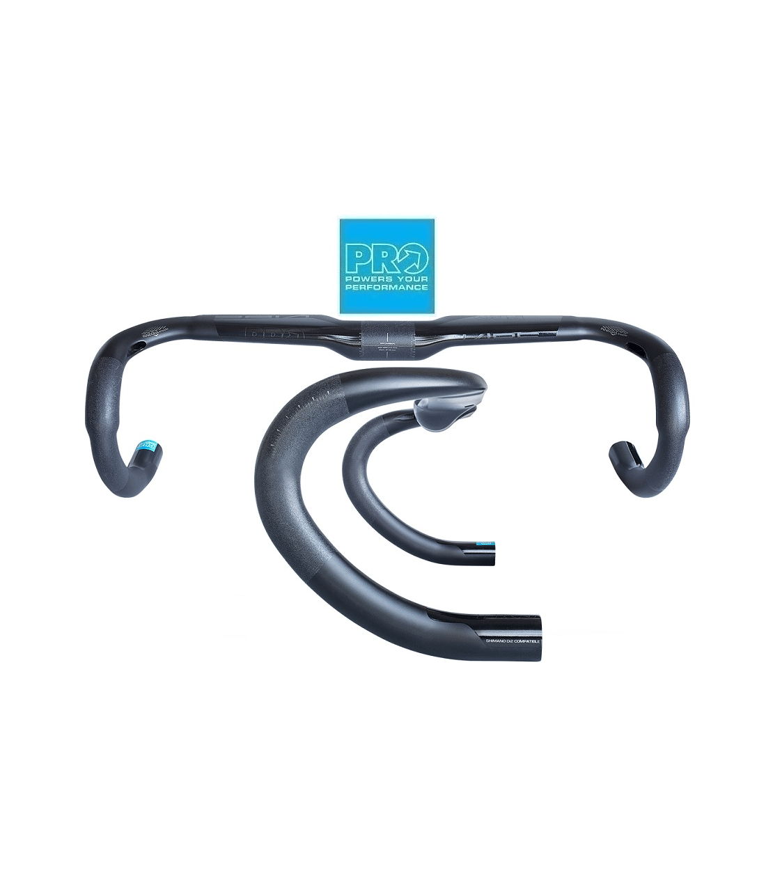 racerstyre-pro-vibe-aero-compact-carbon.png Svart PRO Vibe Aero Compact Carbon racerstyre visas i en detaljerad produktbild, med PRO logotypen ovanför, bra ljusförhållanden visar kolfiberstrukturen tydligt.