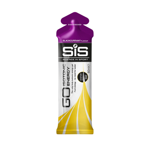 Ett enkelpaket med SiS GO Isotonic Energy Gel svartvinbär med smak av svarta vinbär, med en lila och gul design med produktinformation på framsidan.
