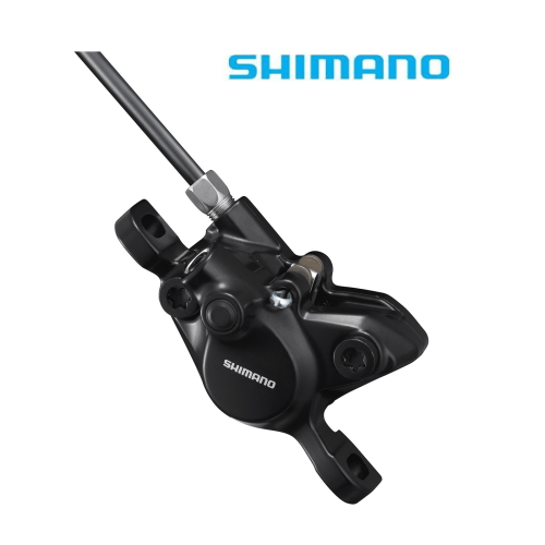 Närbild av ett svart Shimano BR-MT200 skivbromsok mot en vit bakgrund. Detaljerad bild med fokus på okets konstruktion och Shimano-logotypen. God belysning framhäver produktens form och textur.