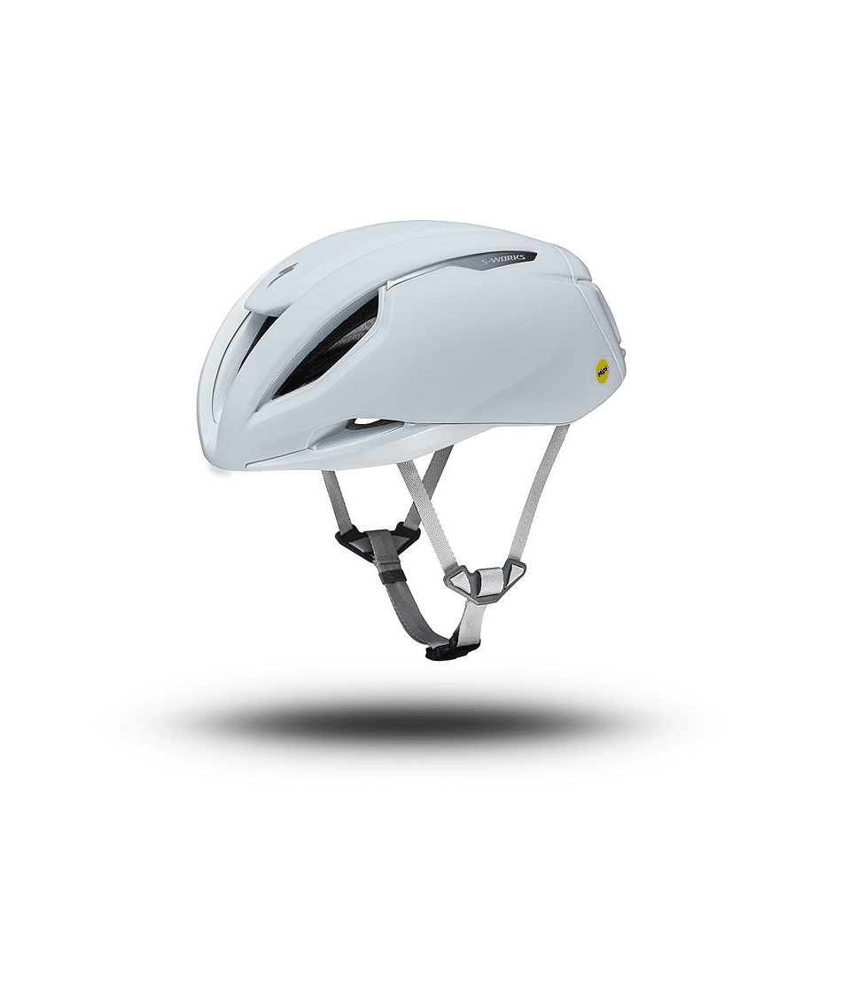specialized-evade-3-mips.png En vit Hjälm Specialized S-Works Evade 3, Mips cykelhjälm med ventilationsspringor och justerbara grå remmar visas mot en vit bakgrund med en skugga under.
