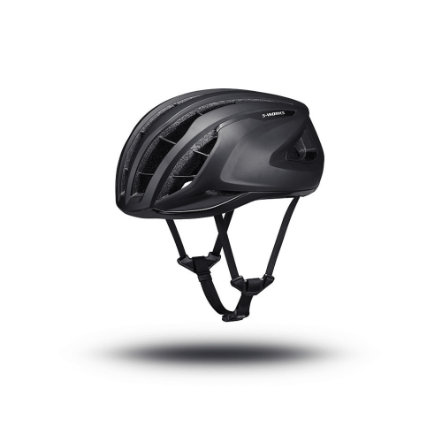 En Hjälm Specialized S-Works Prevail 3 i svart visas mot en vit bakgrund, med justerbara remmar och en svag skugga under.