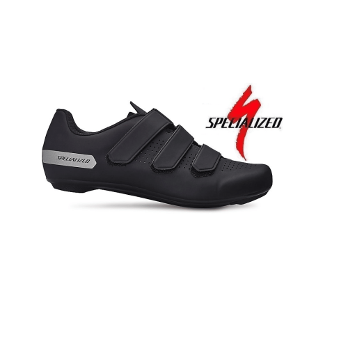 Specialized Torch 1.0 Landsvägssko i svart har tre kardborreband och en liten logotyp på hälen