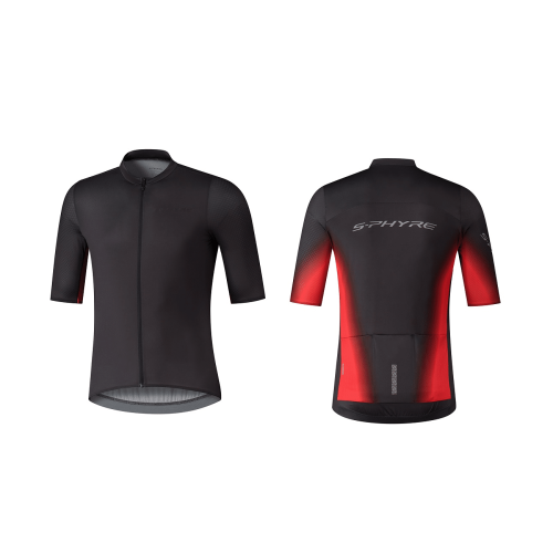 Vy framifrån och bakifrån av Shimano S-Phyre Leggera Jersey, en kortärmad cykeltröja i svart med röda detaljer på nedre delen av ryggen och sidorna, med "SPHYRE" tryckt över övre delen av ryggen.