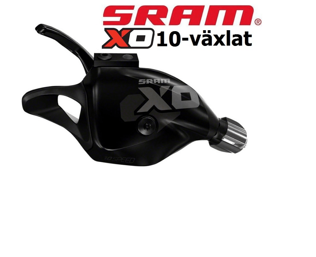 sram-x0-10-vxl-reglage.png Närbild av ett SRAM X0 Trigger växelreglage för ett 1:1 system med 10 växlar. Svart och silverfärgad, med SRAM och X0-logotyper tydligt synliga. Ett skarpt foto med bra detaljrikedom.