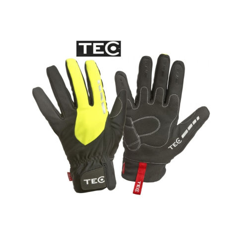 Tec Vinter 5F Safety handskar är avbildade, en med handflatan uppåt och en med handflatan nedåt. Dessa svarta handskar har gula detaljer, reflekterande element, röda dragflikar och TEC-logotypen ovanför.