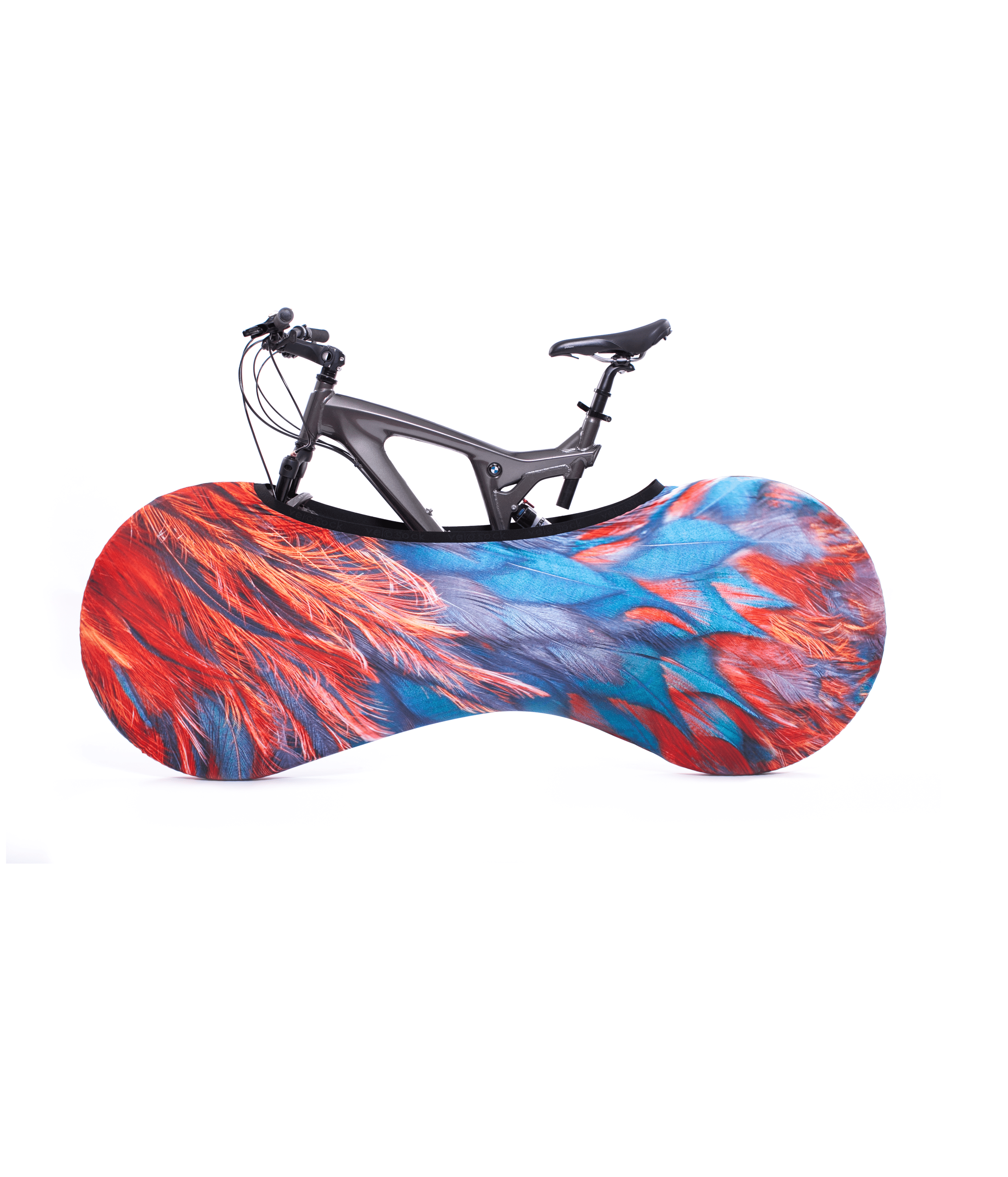 velosock-tupp.png En cykel med en Velosock inomhus cykelöverdrag i färgerna rött och blått