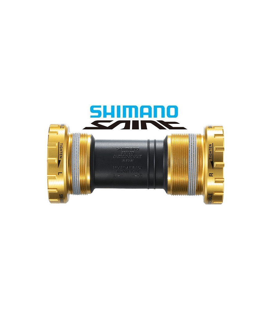 vevlager-shimano-saint-sm-bb80.png Shimano Saint SM-BB80 vevlager avbildat mot vit bakgrund. Lagret har guldiga gavlar med textur och en svart mittsektion med text. Belysningen är jämn och framhäver detaljerna i komponenterna.