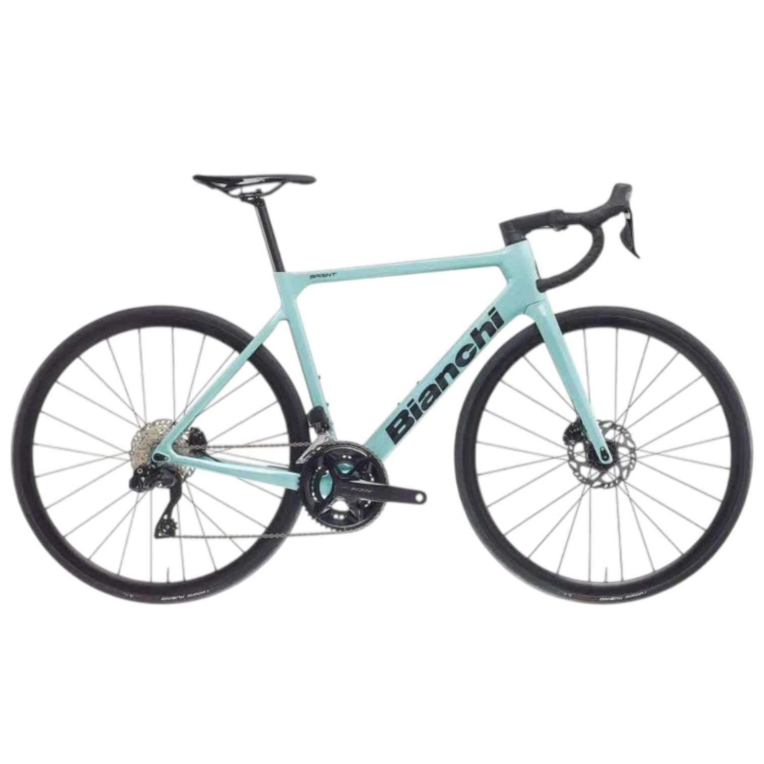 bianchi sprint 105 En Celeste Racer Bianchi Sprint 105 2x12s landsvägscykel med drop-styre, smala däck, svart ”Bianchi”-text på ramen och skivbromsar avbildas från sidan mot en vit bakgrund.