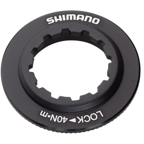 Svart låsring Shimano SM-RT81 för centerlock-skiva, med "SHIMANO" och "LOCK 40N.m" i vit text. Detaljerad textur och neutral belysning framhäver produktens design.